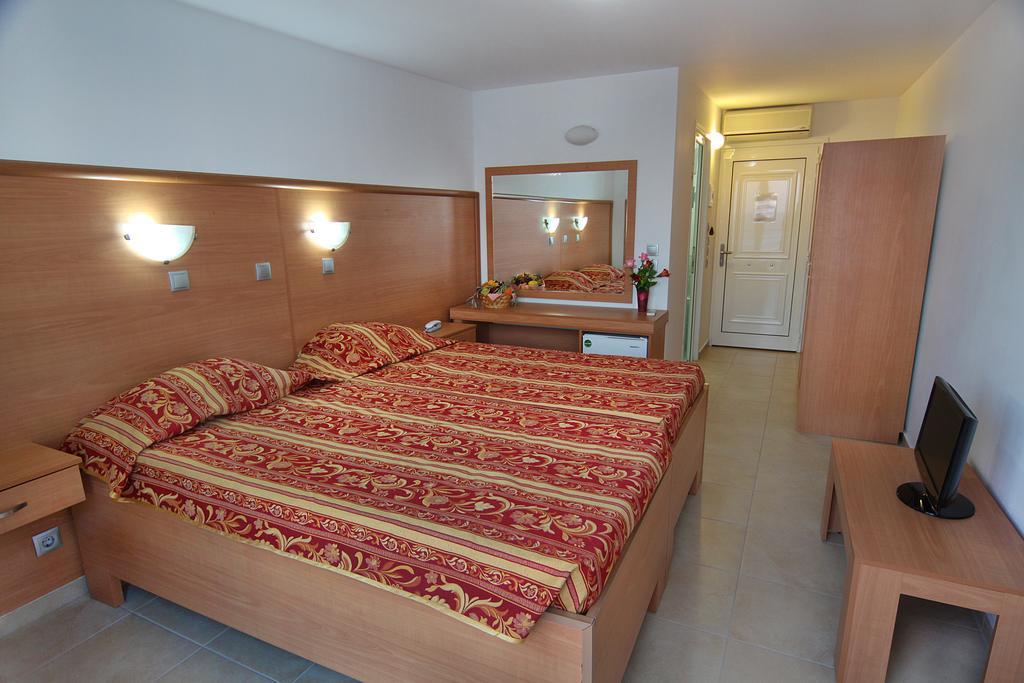 Ilyssion Hotel Lardos Pokój zdjęcie